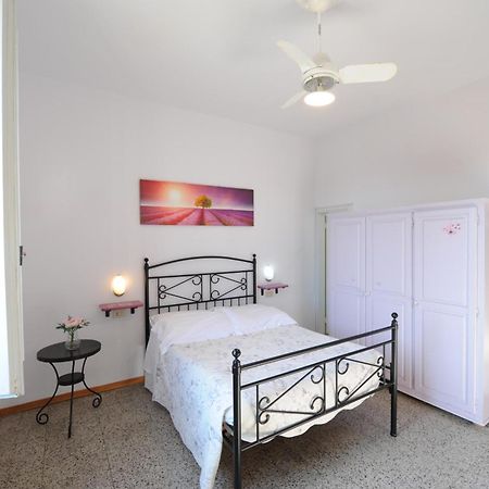 Hotel Le Giare マリーナ・ディ・ピエトラサンタ エクステリア 写真