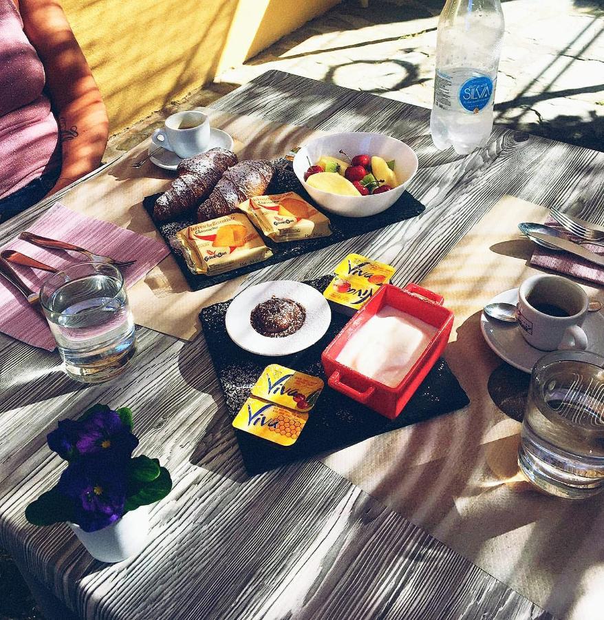Hotel Le Giare マリーナ・ディ・ピエトラサンタ エクステリア 写真