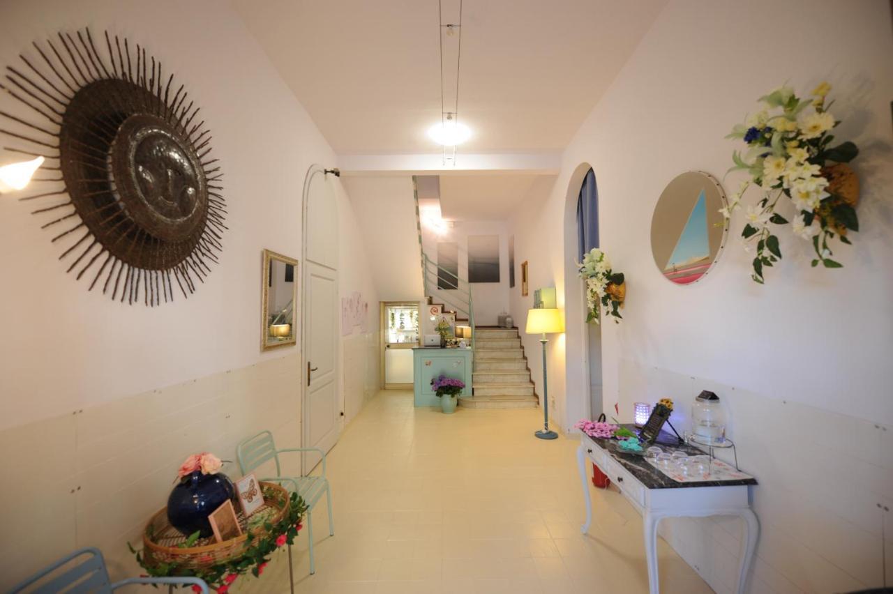 Hotel Le Giare マリーナ・ディ・ピエトラサンタ エクステリア 写真