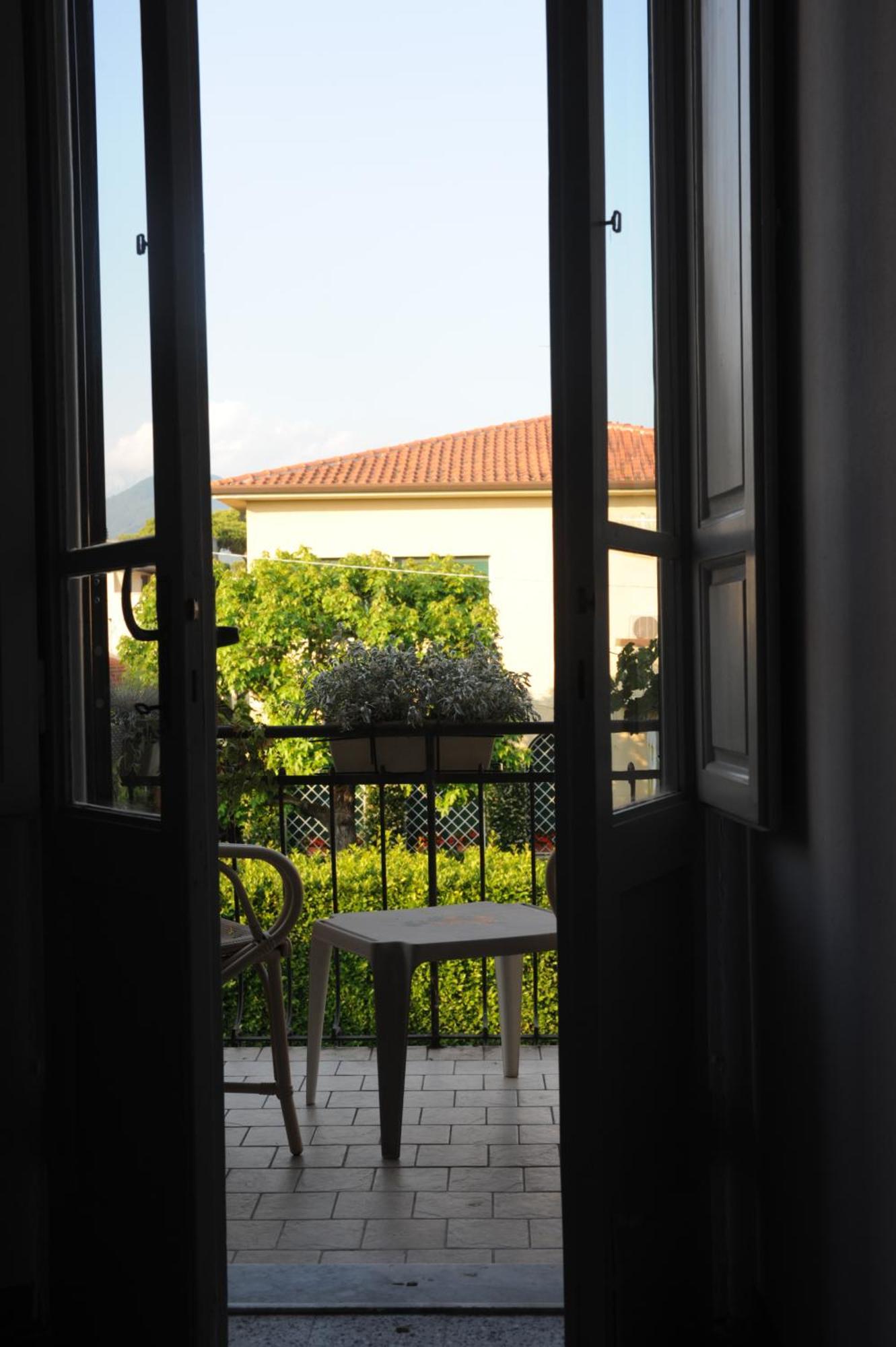Hotel Le Giare マリーナ・ディ・ピエトラサンタ エクステリア 写真